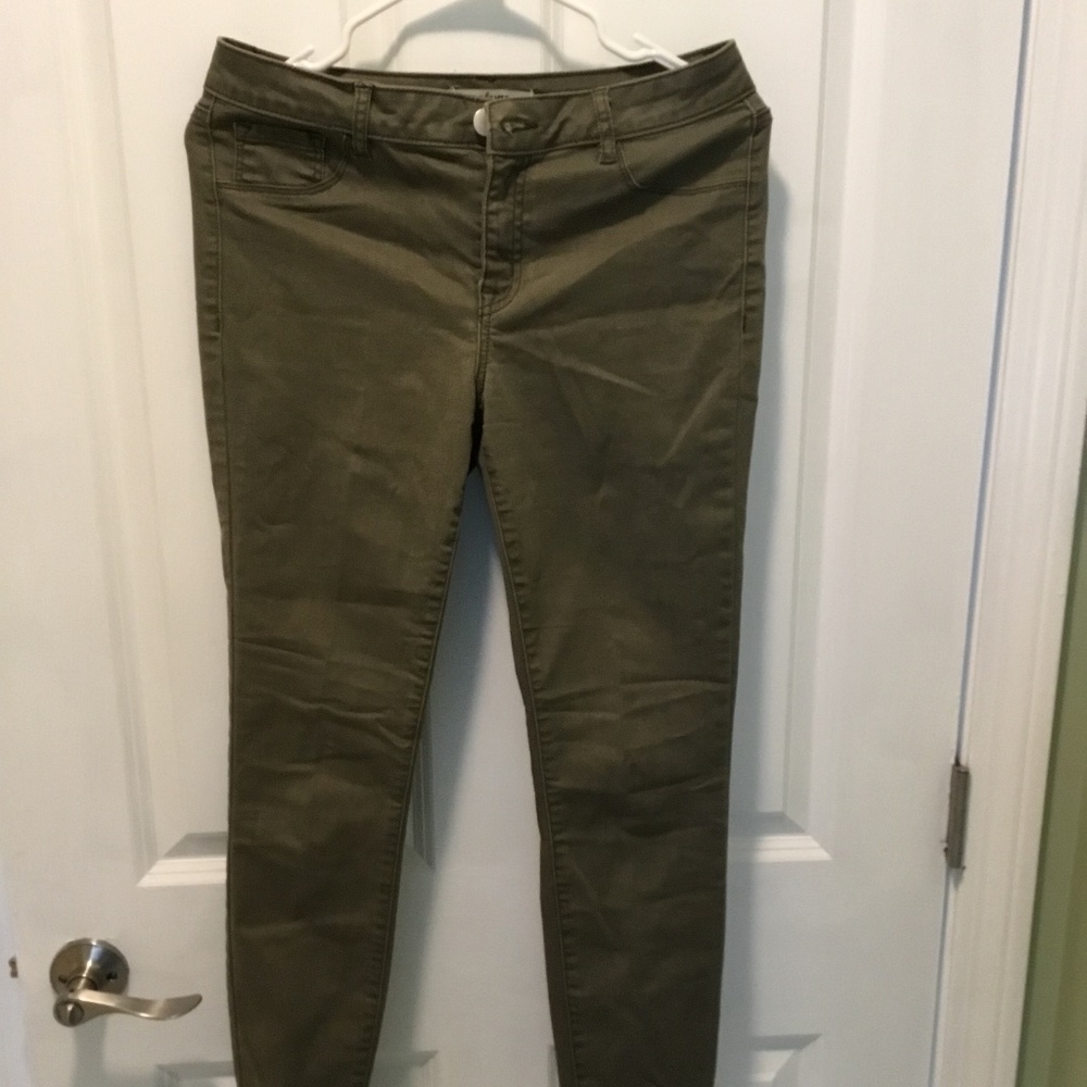 Khaki green pants